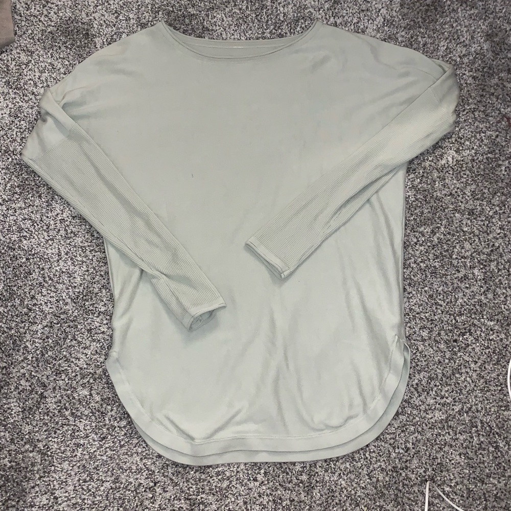 Womens lululemon sweater size 6